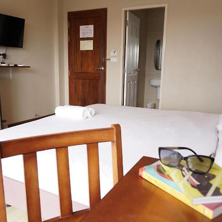 Chompu Nakarin Apartment Транг Екстериор снимка