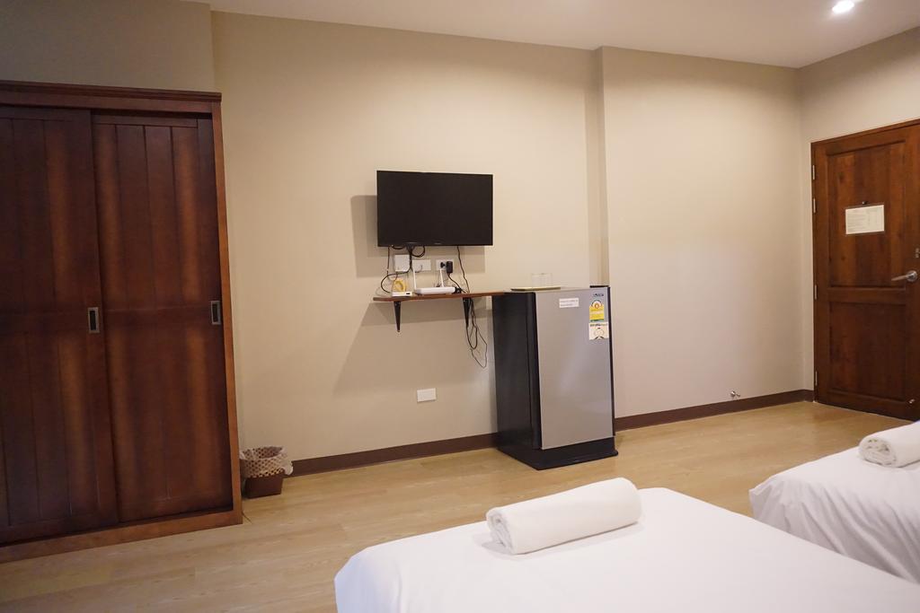 Chompu Nakarin Apartment Транг Екстериор снимка