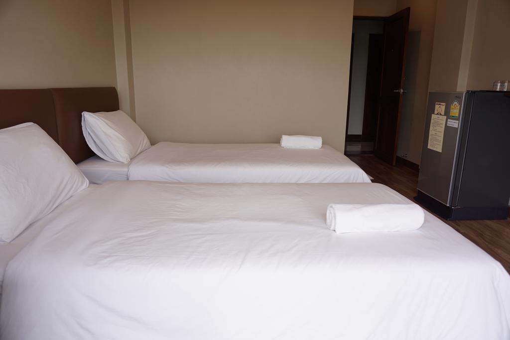 Chompu Nakarin Apartment Транг Екстериор снимка
